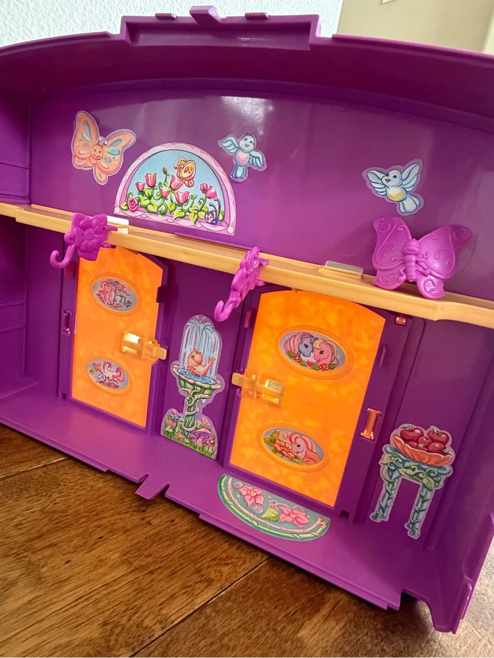 Vintage 1997 My Little Pony Pony Garden Playcase in box!